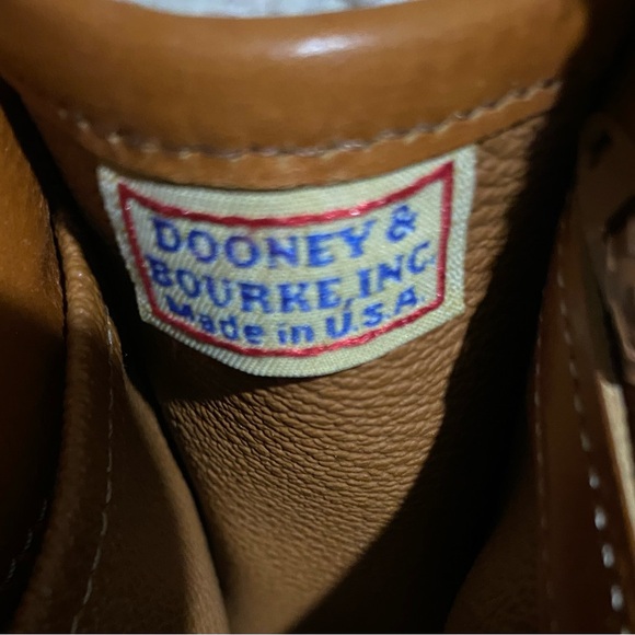 Vntg Dooney & Bourke Cream & Brown Pebble Leather Crossbody *No Strap* - Picture 6 of 6